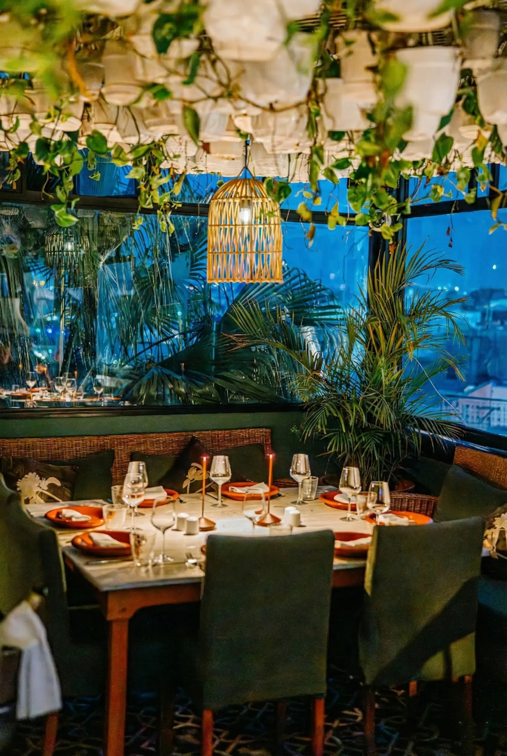 Live belly dancing show and traditional entertainment at Le Salama dinner show in Marrakech